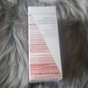 Volition Hibiscus Unspottable Correcting Oil